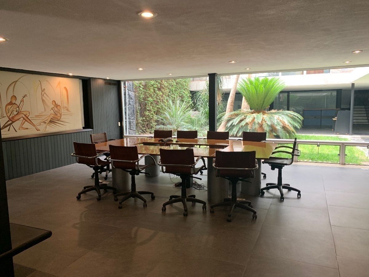 Venta - Renta casa Lomas de Chapultepec con uso de suelo