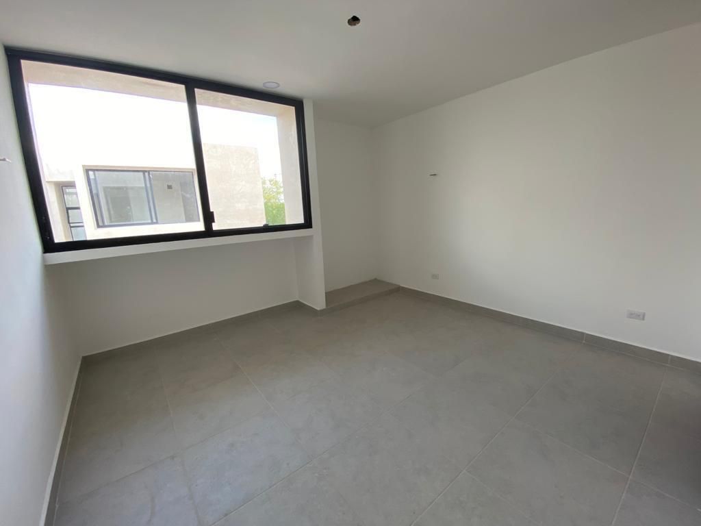 14 de 17: Segunda Habitación