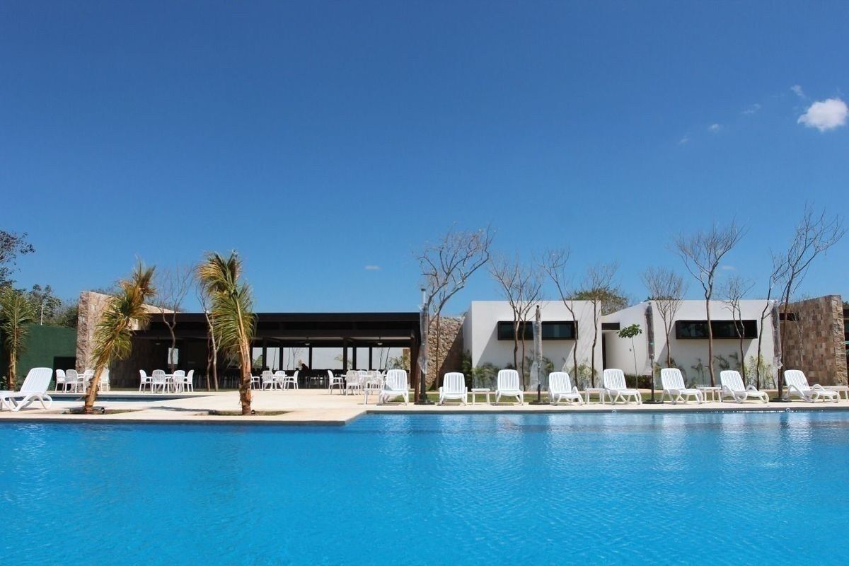 46 de 50: Piscina