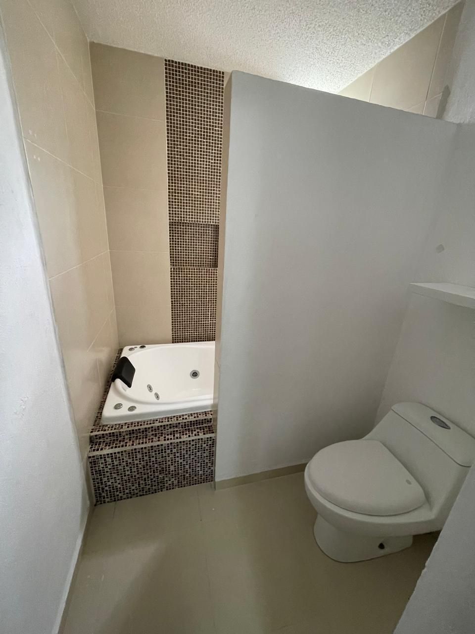 Jacuzzi de la habitación principal, photo 10 of 40