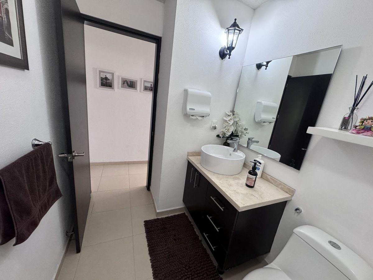 House in Gated Community in Colonia El Mirador, Querétaro, photo 27 of 40