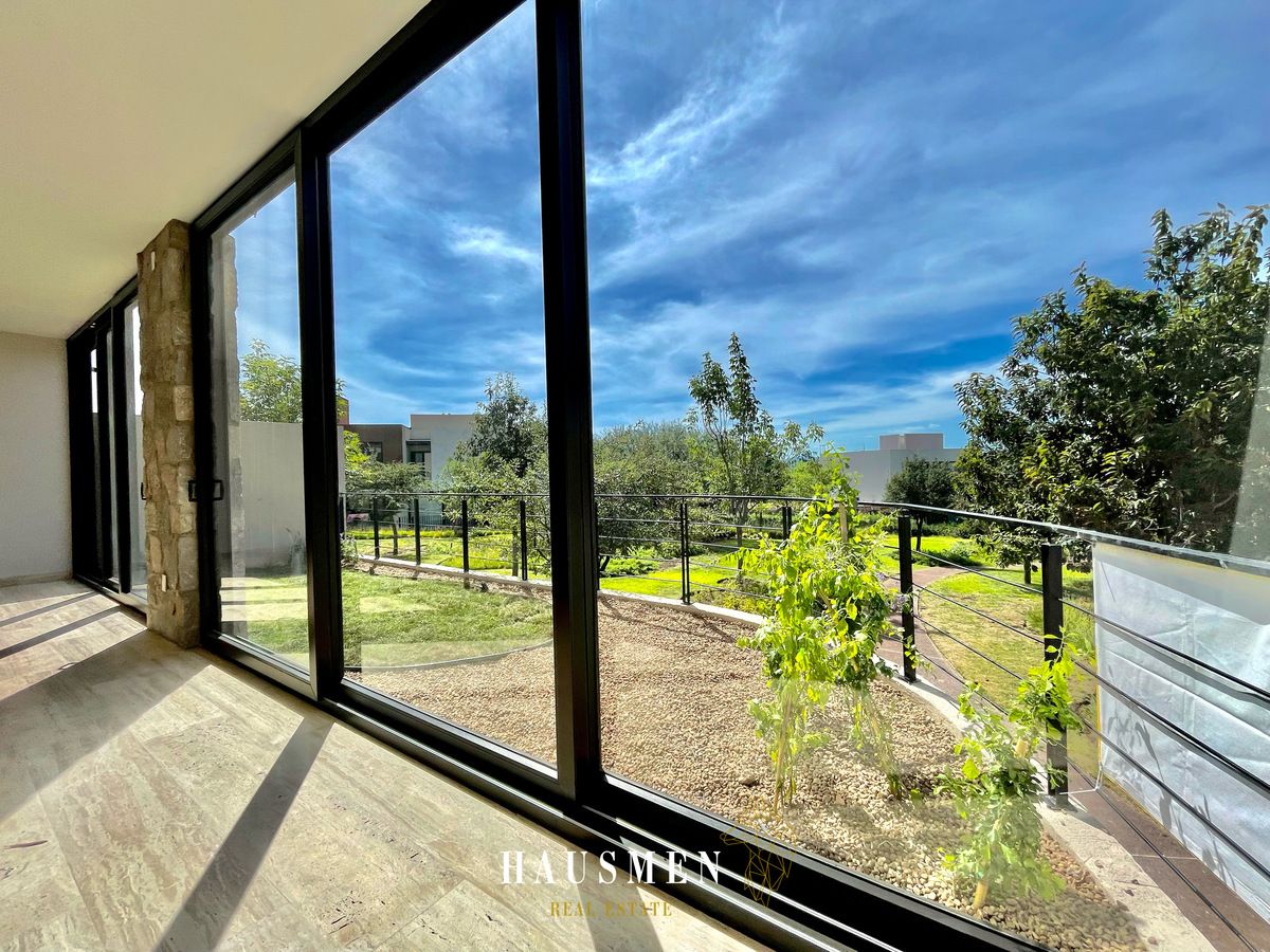 House in Gated Community in Altozano el Nuevo Querétaro, Querétaro, photo 12 of 27