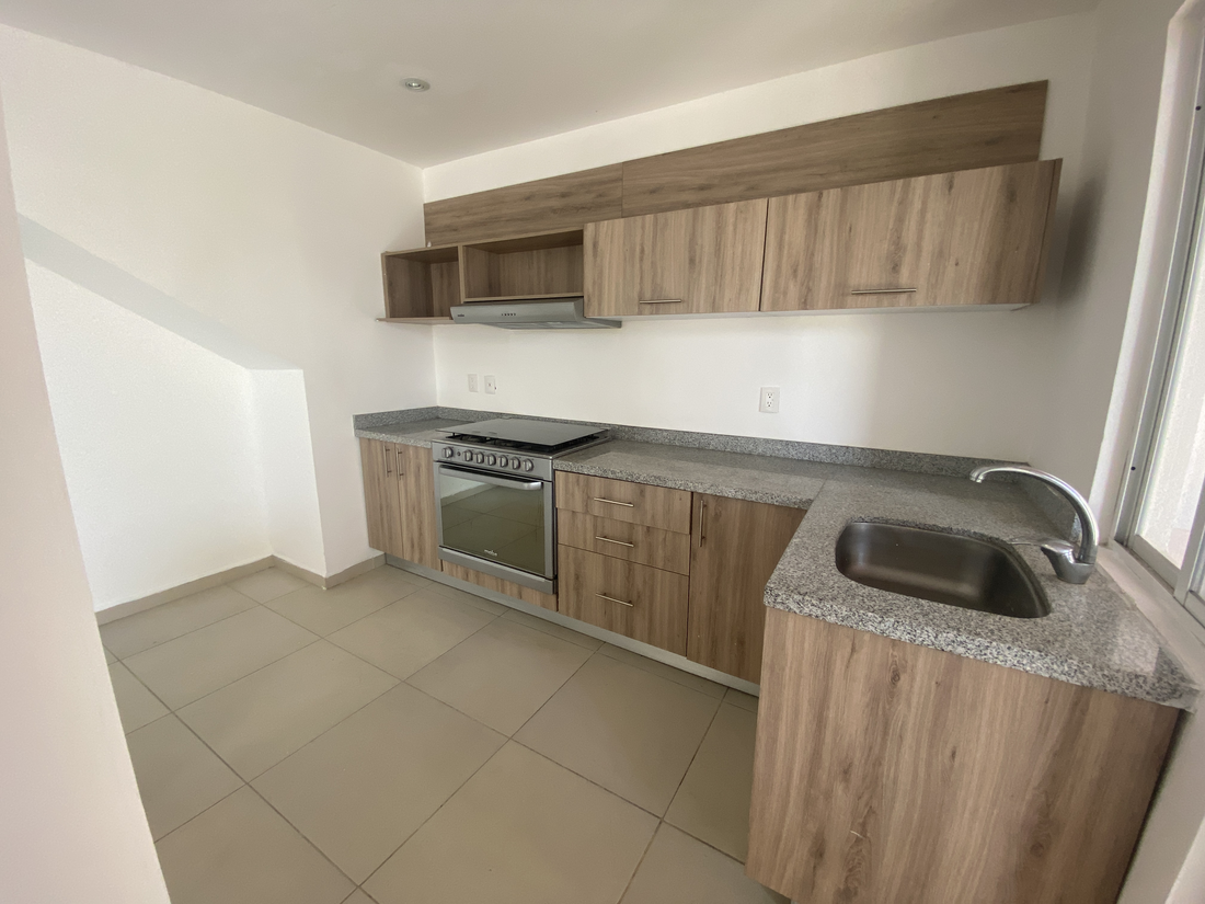 5 of 13: Cocina integral