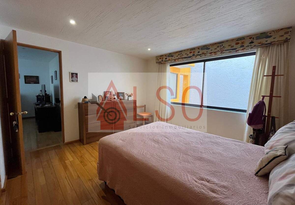 8 de 24: Recamara secundaria 1