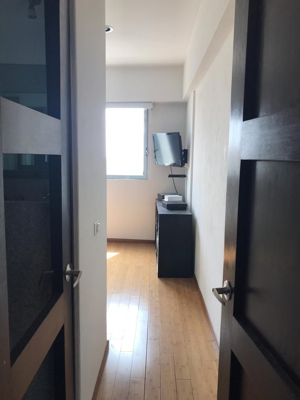 5 of 21: Recámara principal 
TV