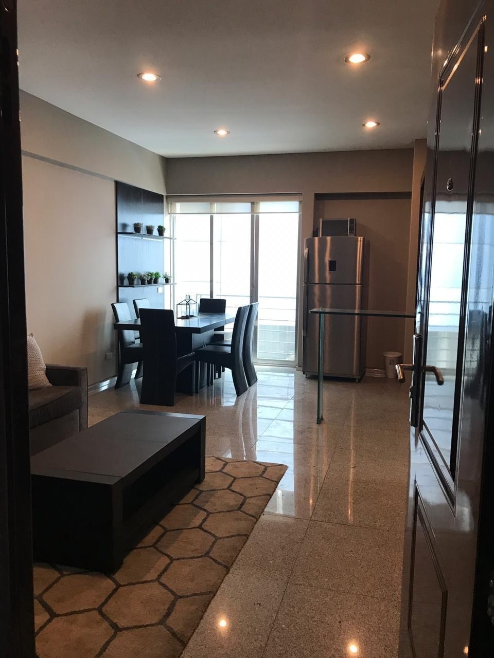 1 of 21: Sala comedor y cocina