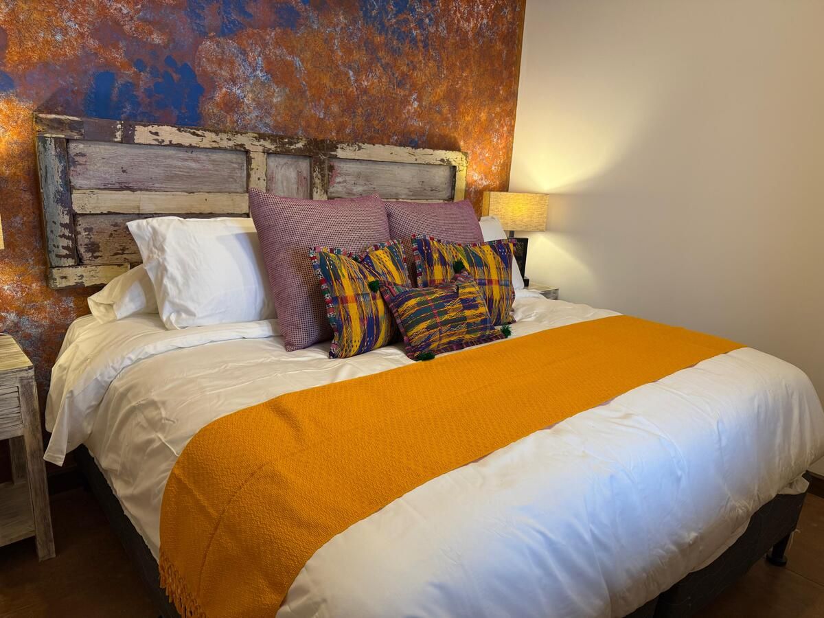 15 de 23: D2 con 1 cama Queen + Baño Privado