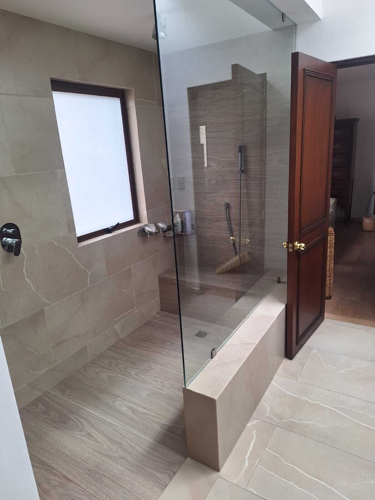 26 of 42: Baño principal
