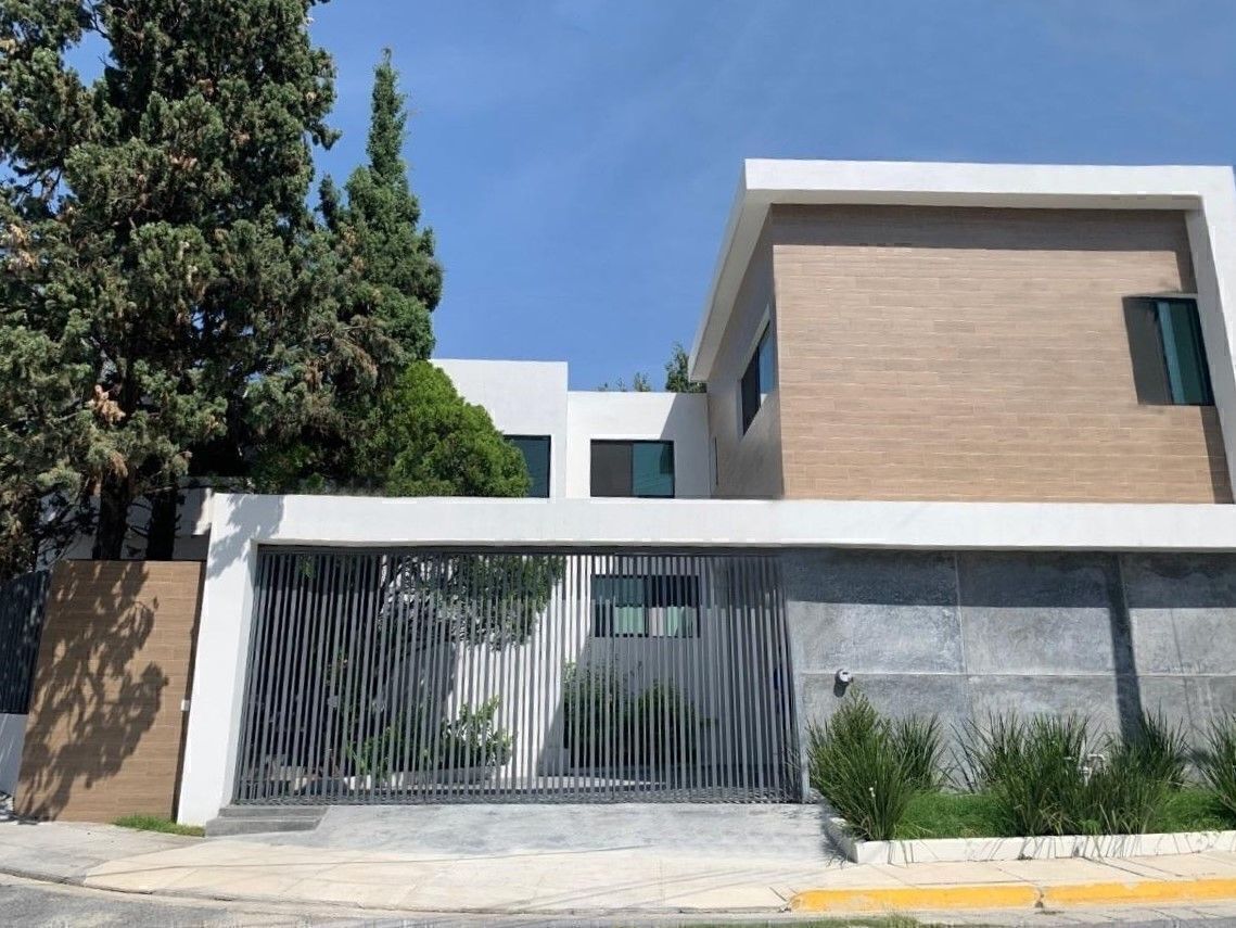 CASA EN VENTA EN CONTRY LA SILLA GUADALUPE N.L.