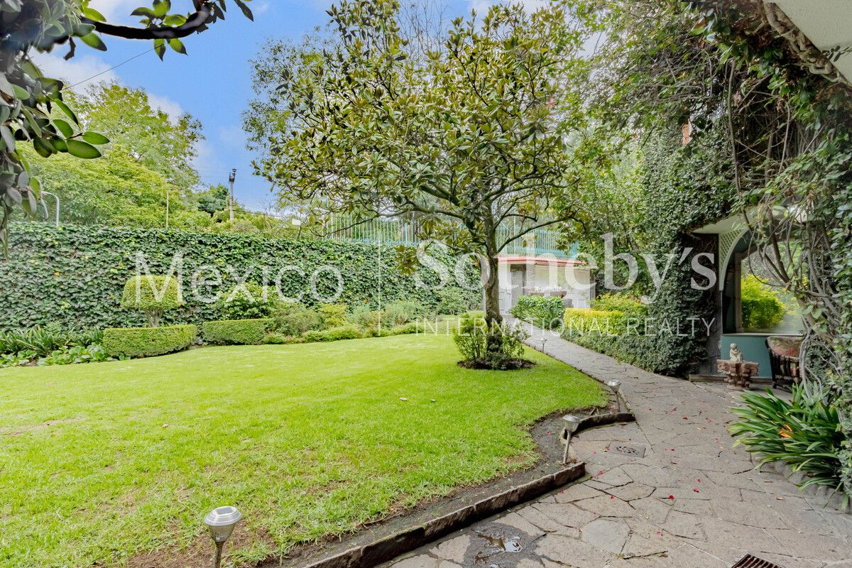 Casa para Remodelar en Venta en Lomas de Chapultepec, Propiedad Monte Auvernia - foto 2