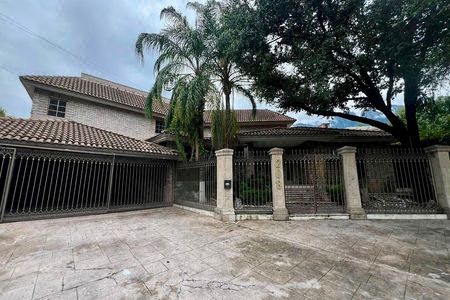 FOR SALE House to remodel in San Patricio SPGG