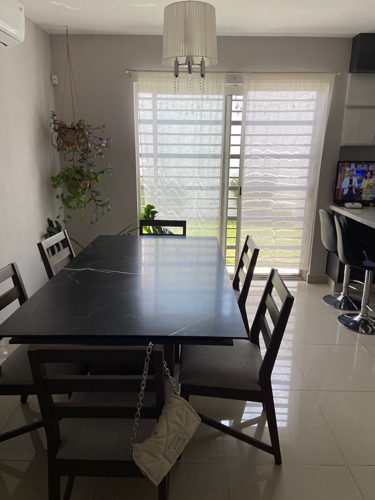 4 de 17: Comedor