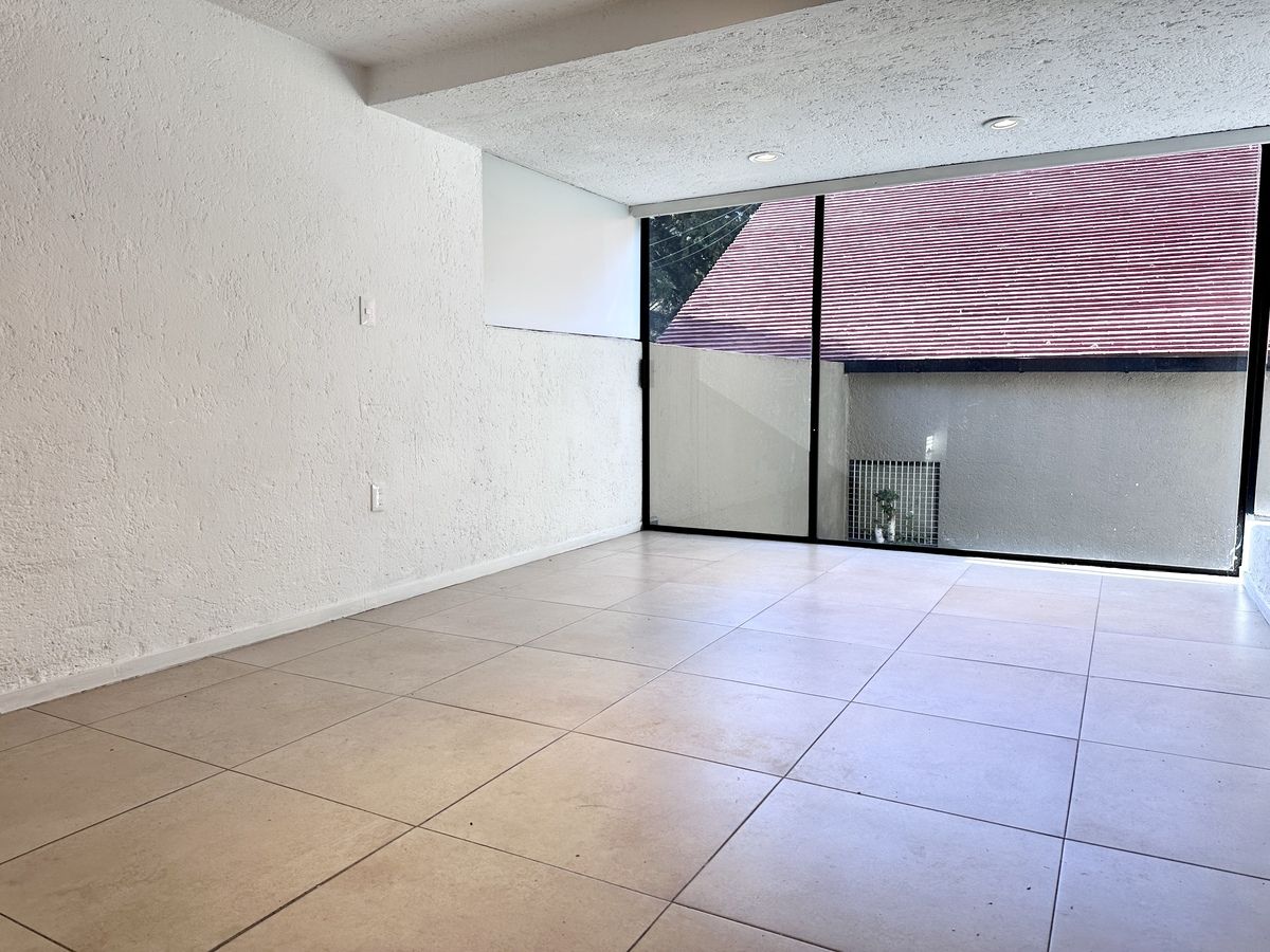 1 of 41: Comedor, con salida a la terraza