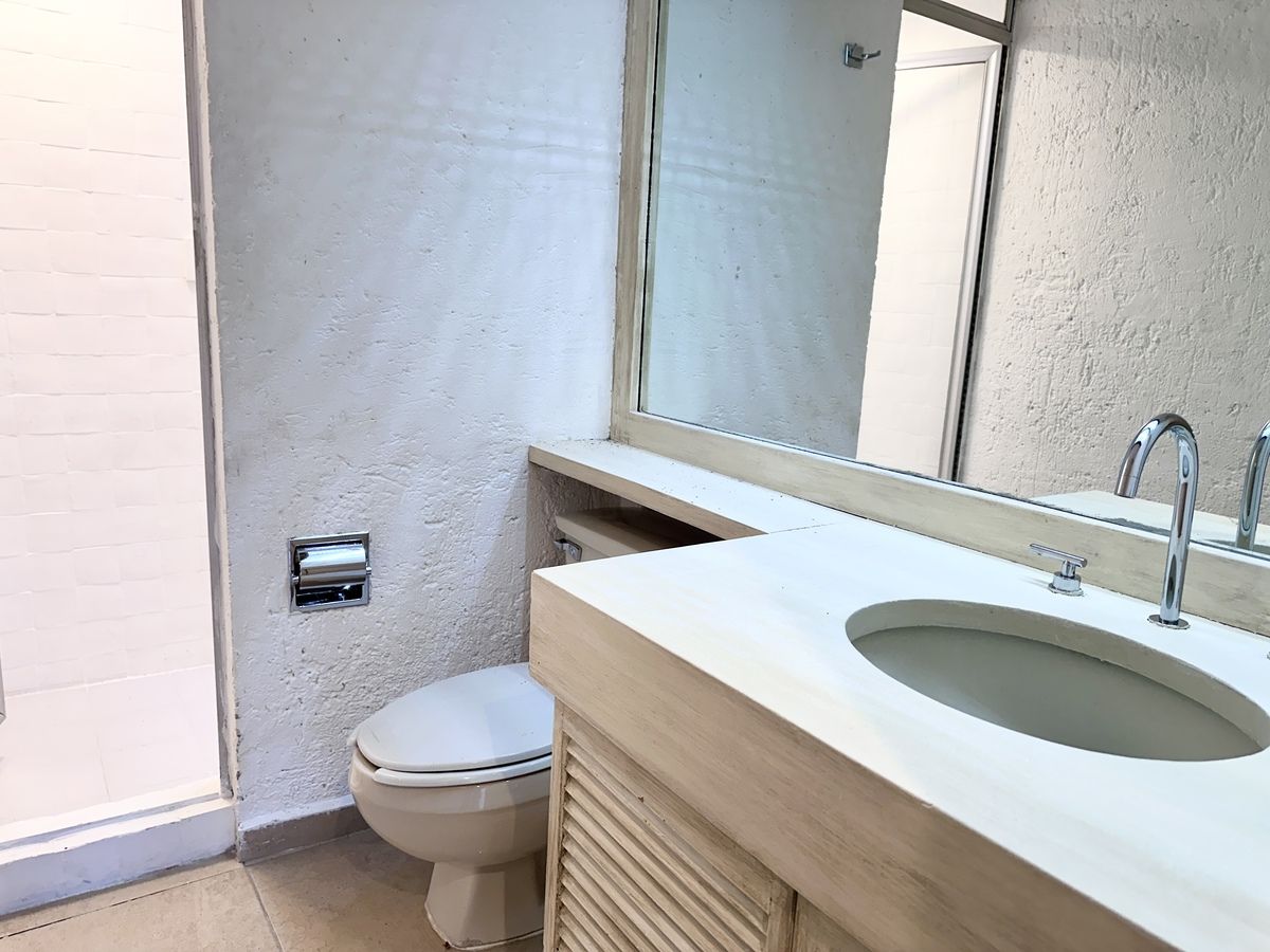 24 of 41: 2º baño completo