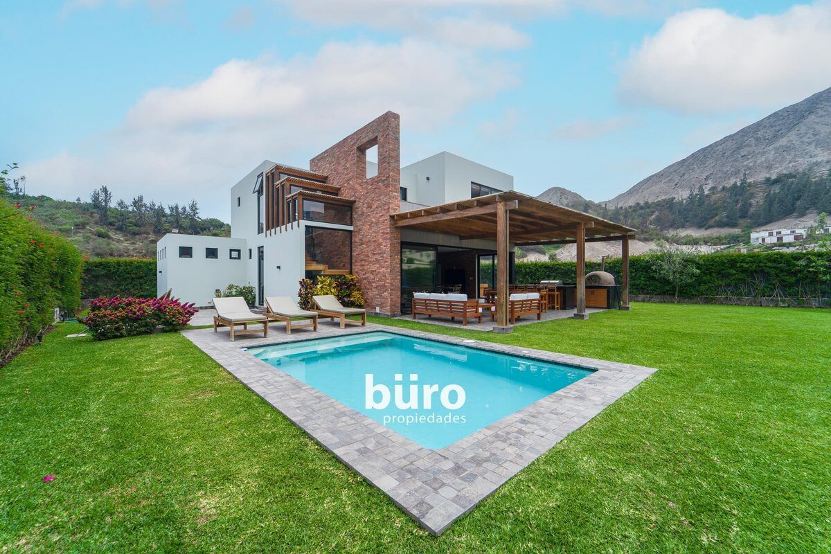 2 de 35: La maravillosa casa con jardín y piscina