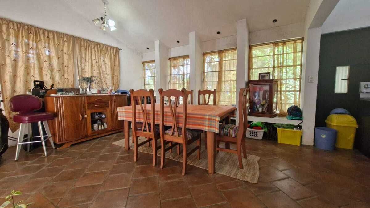 CASA DE UN NIVEL EN VILLAS DEL PINAR 2, CON JARDIN GRANDE