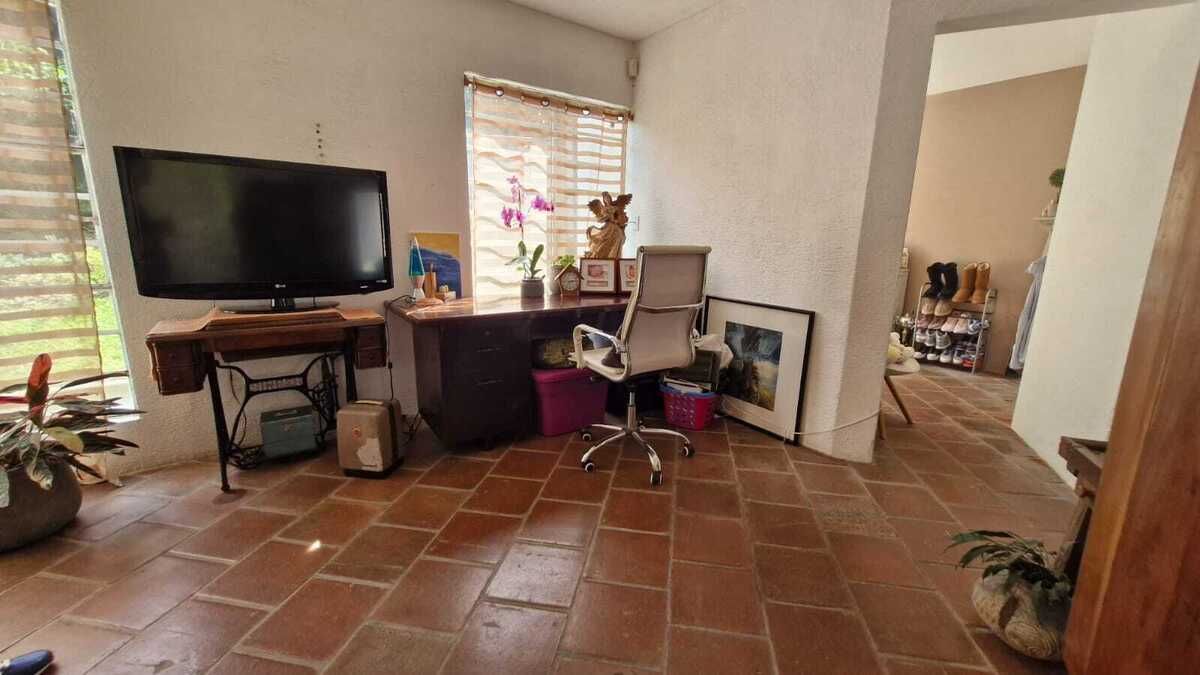 CASA DE UN NIVEL EN VILLAS DEL PINAR 2, CON JARDIN GRANDE