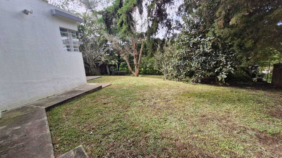 CASA DE UN NIVEL EN VILLAS DEL PINAR 2, CON JARDIN GRANDE