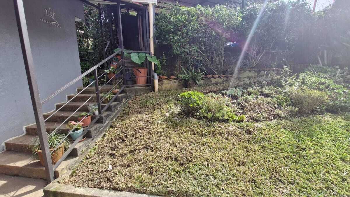 CASA DE UN NIVEL EN VILLAS DEL PINAR 2, CON JARDIN GRANDE
