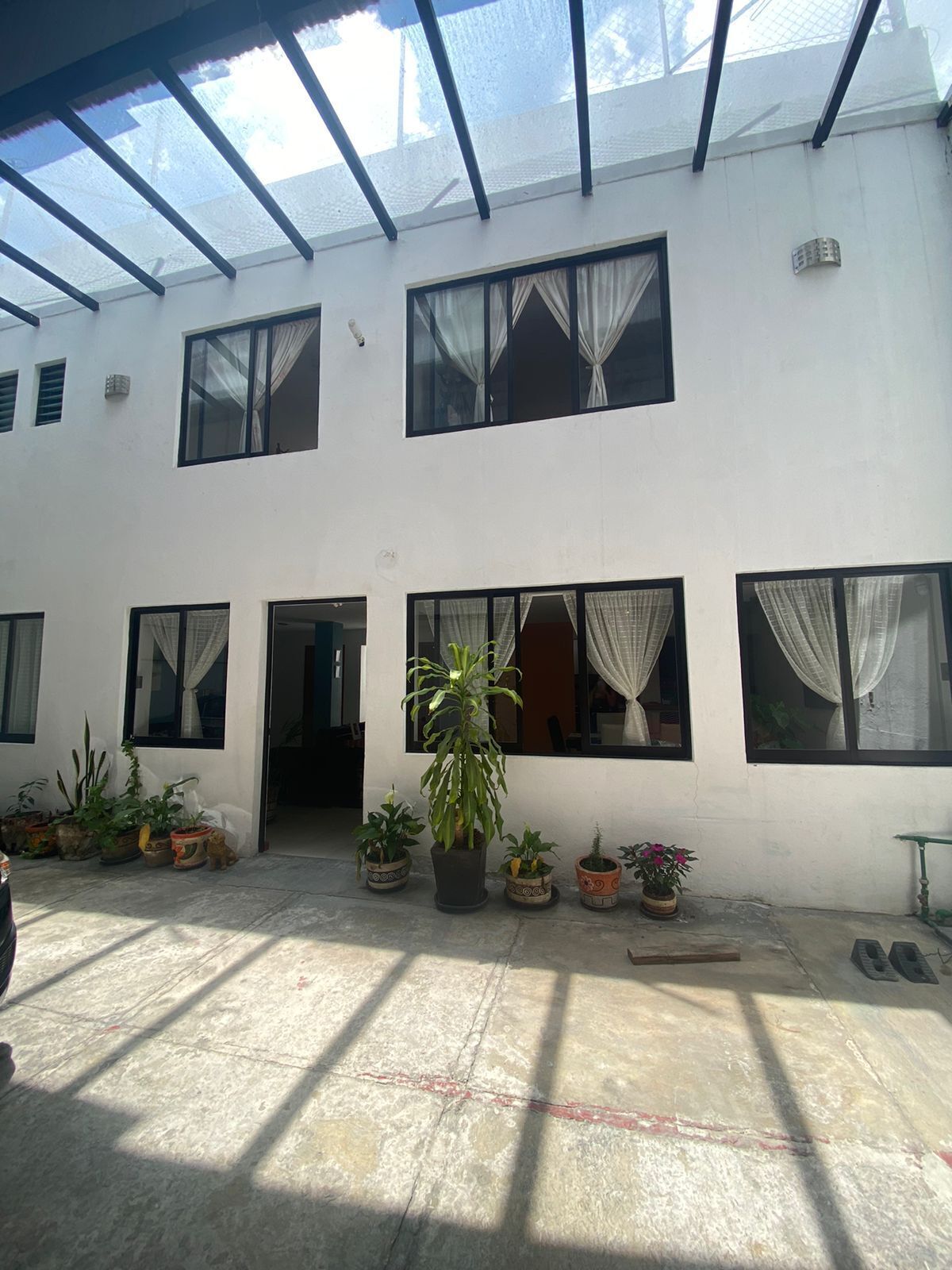 1 de 21: Fachada interior