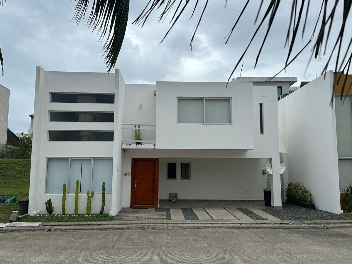 Casa en Venta en Fraccionamiento Lomas del Sol