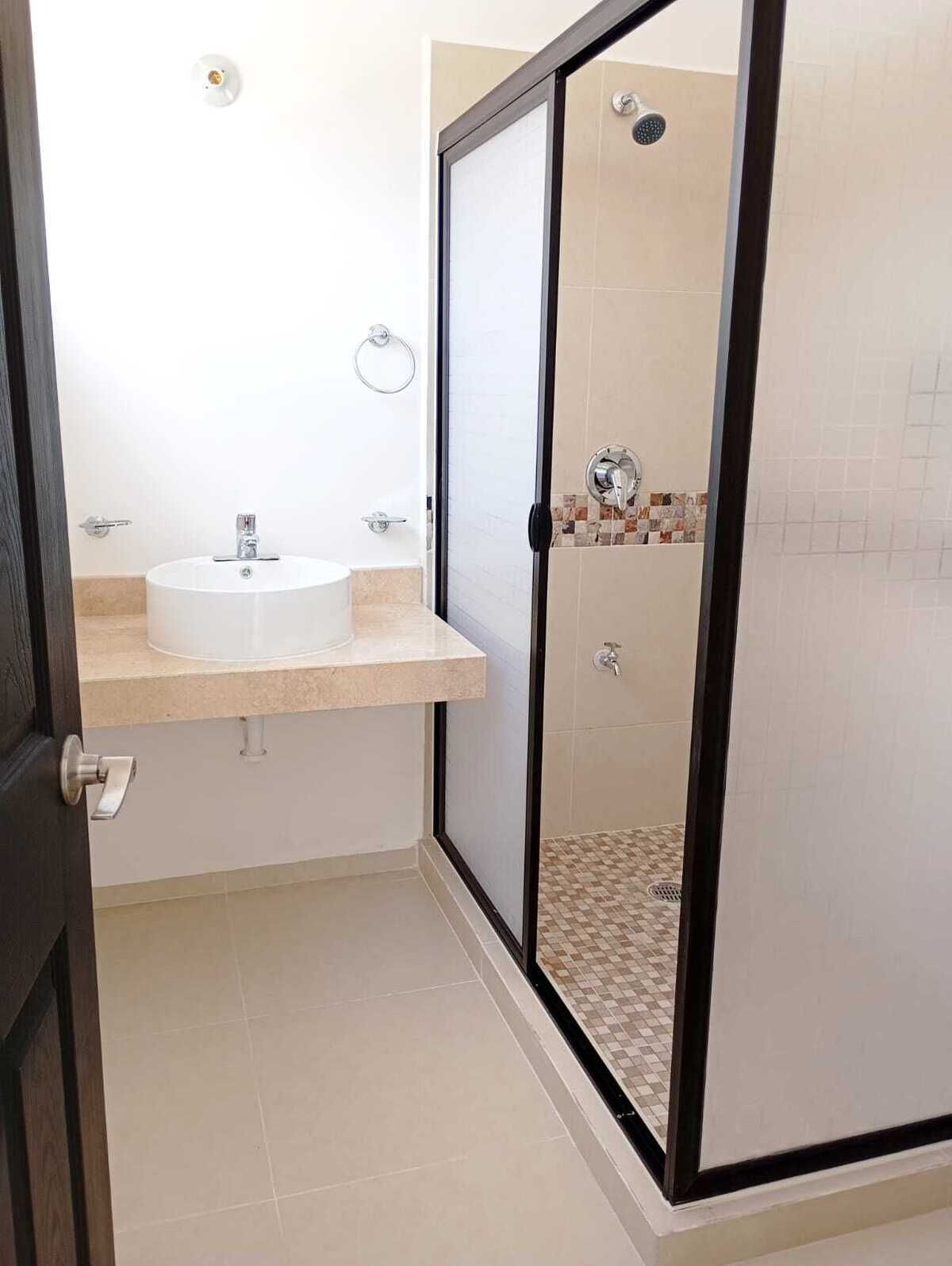 10 de 19: BAÑO PLANTA ALTA