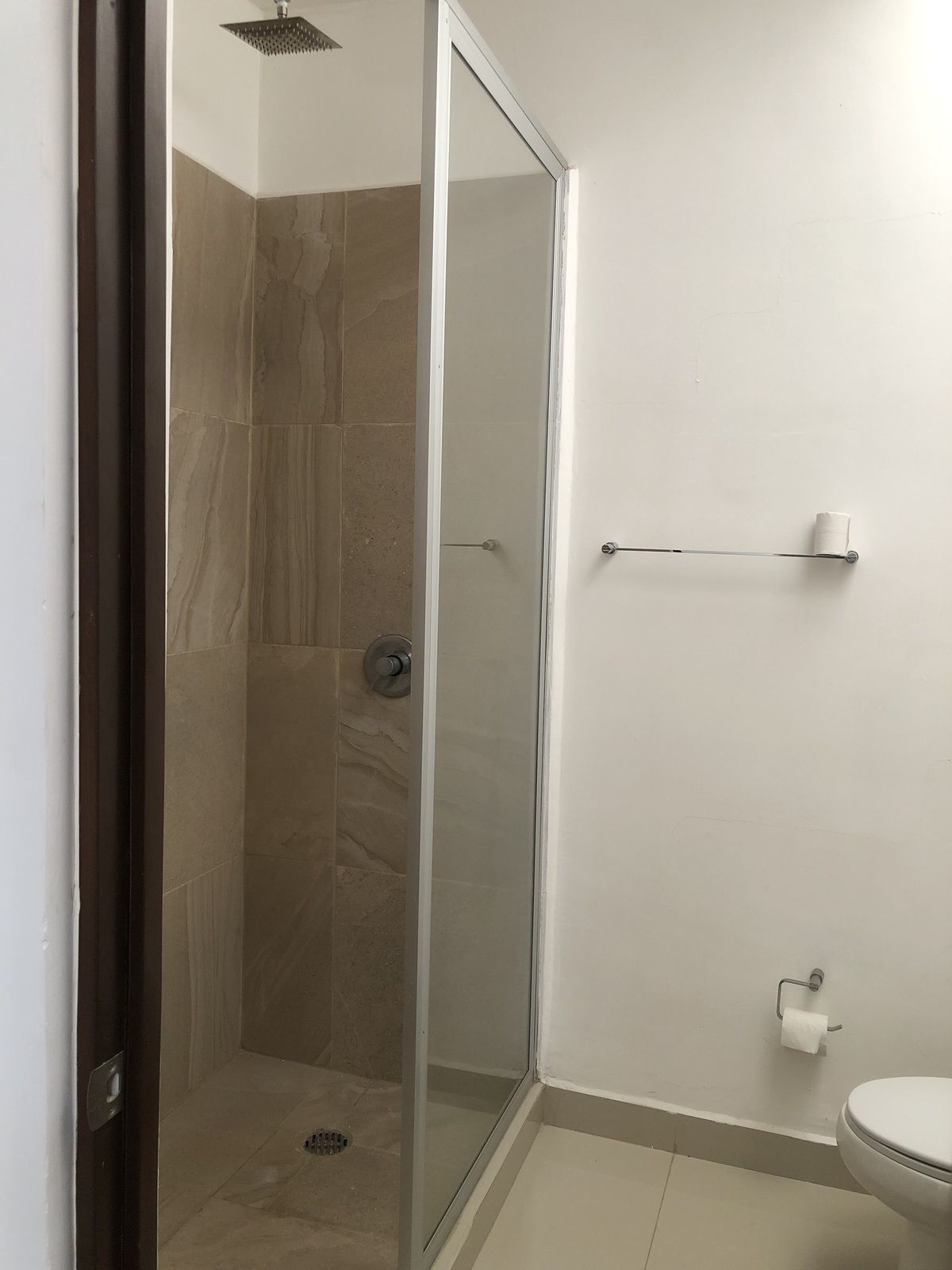 10 de 21: Baño 2
