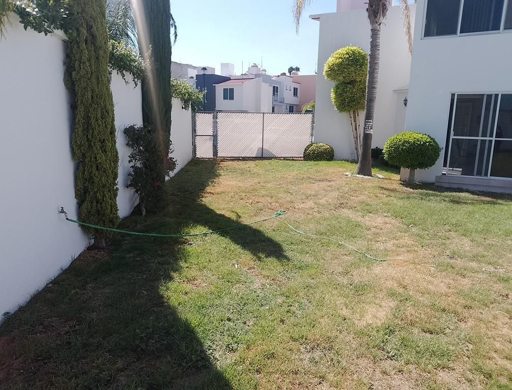 4 de 25