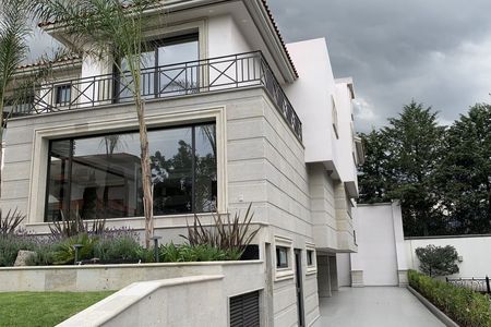 Vendendo incrível mansão