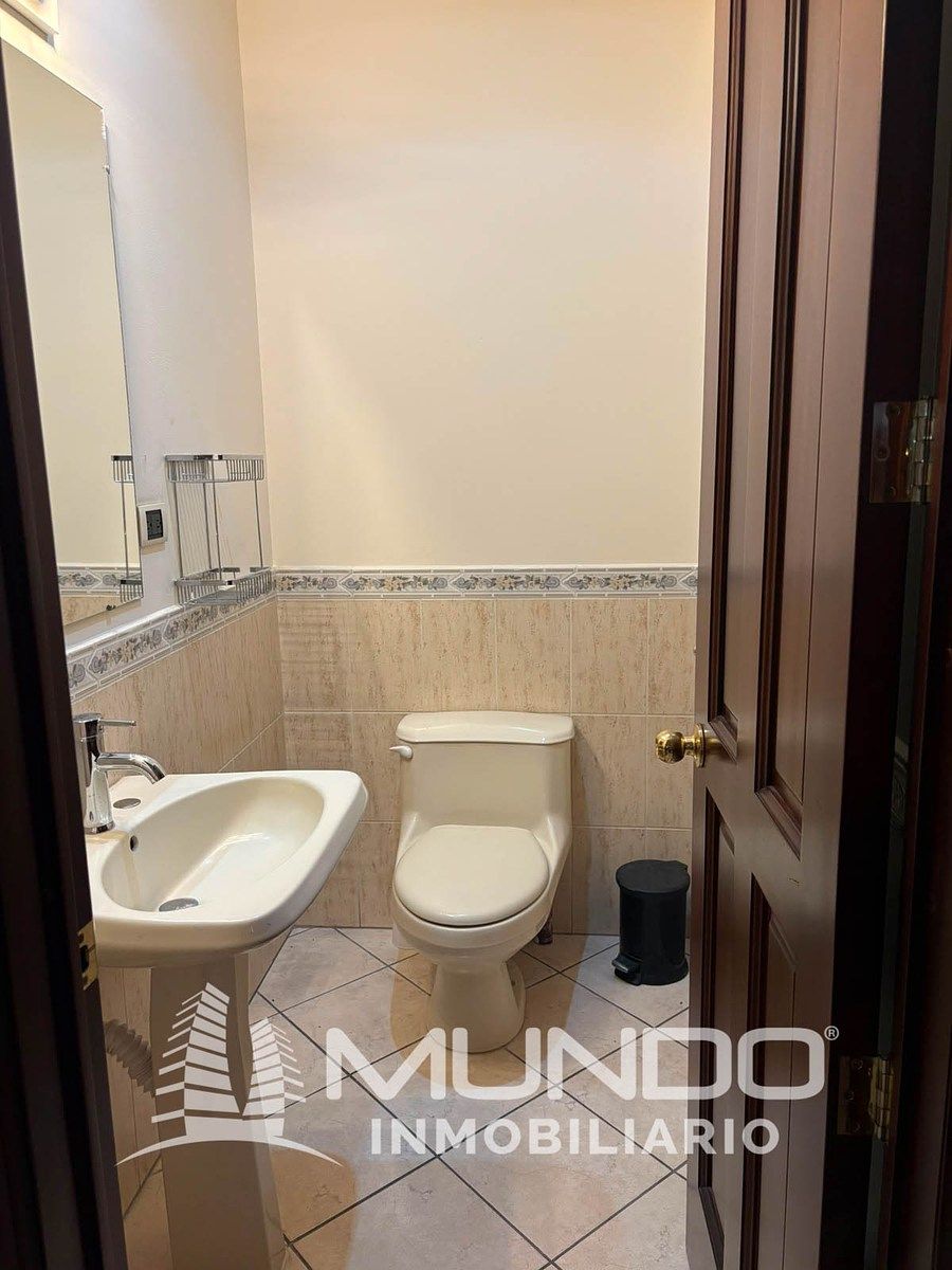 Apartamento en Zona 10, Guatemala, foto 7 de 11