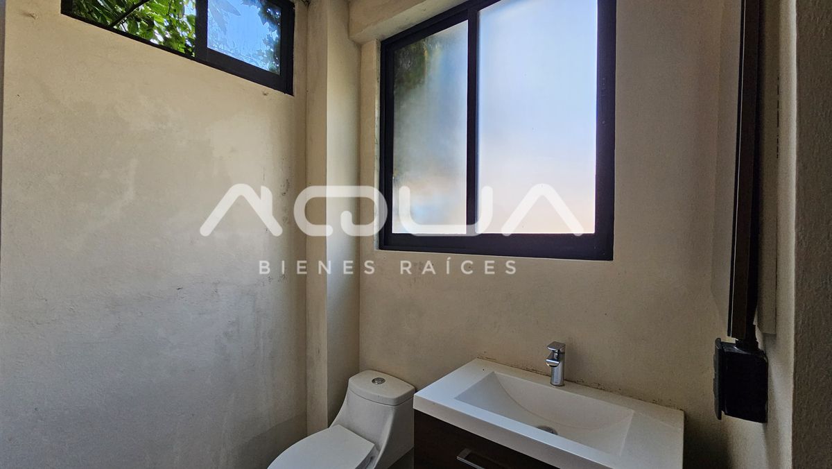 8 de 24: baño planta baja