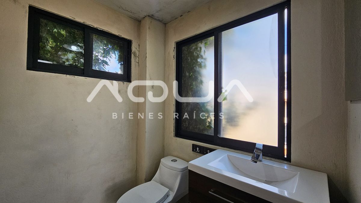 14 de 24: baño planta alta