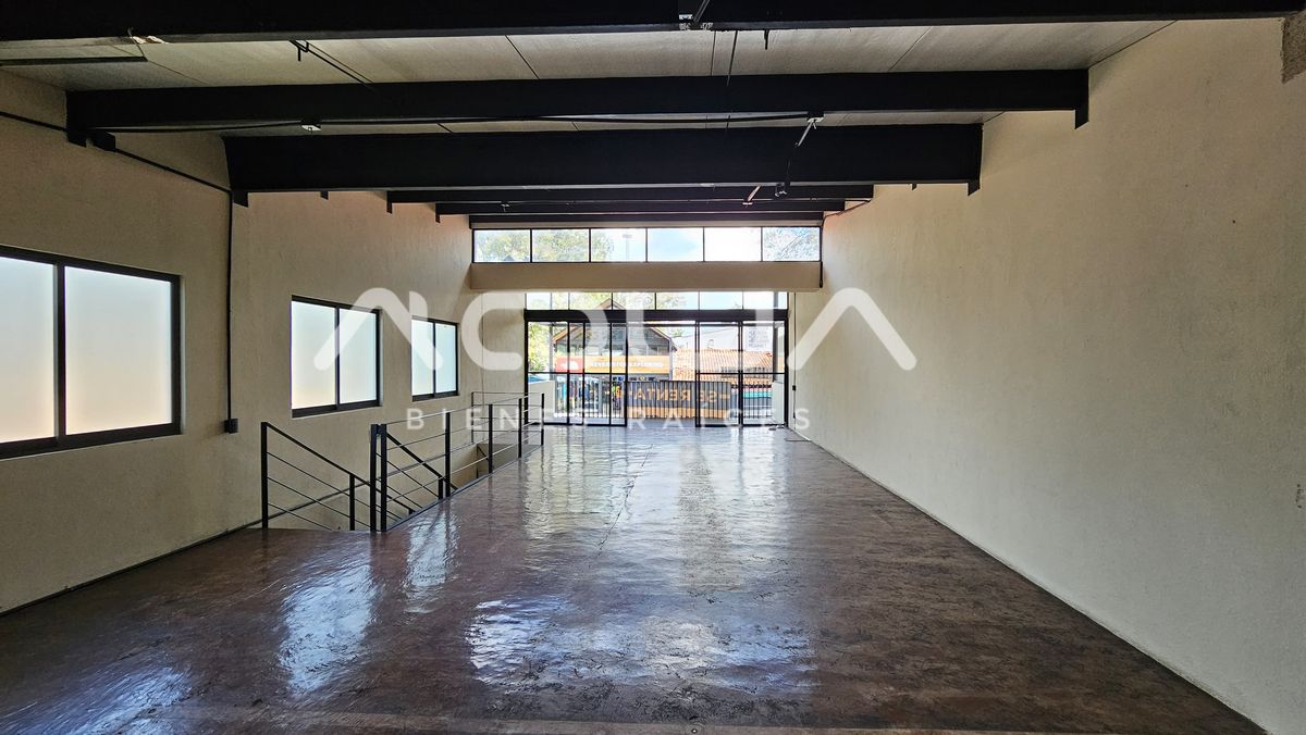 13 de 24: vista desde el fondo 2o piso