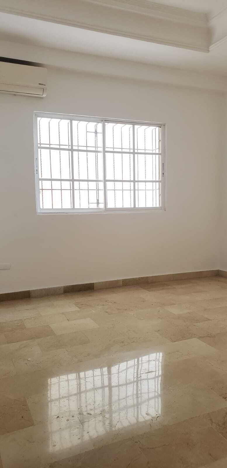 4 de 9