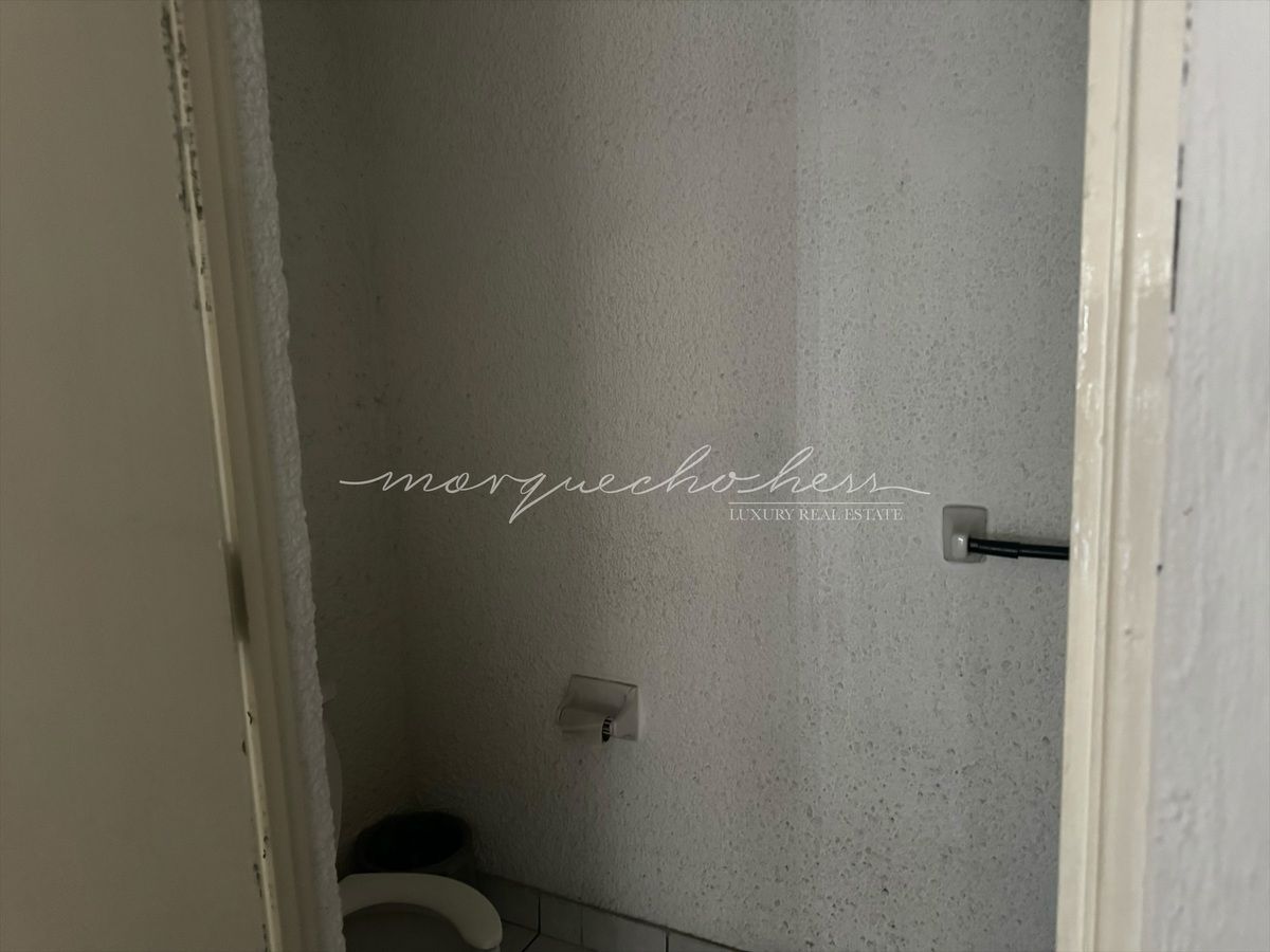 Foto 4 de Oficina en venta o renta mercado de abastos