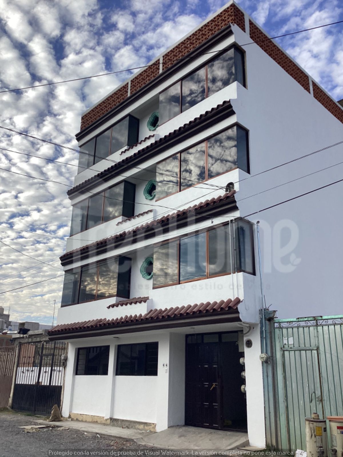 2 de 16: FACHADA