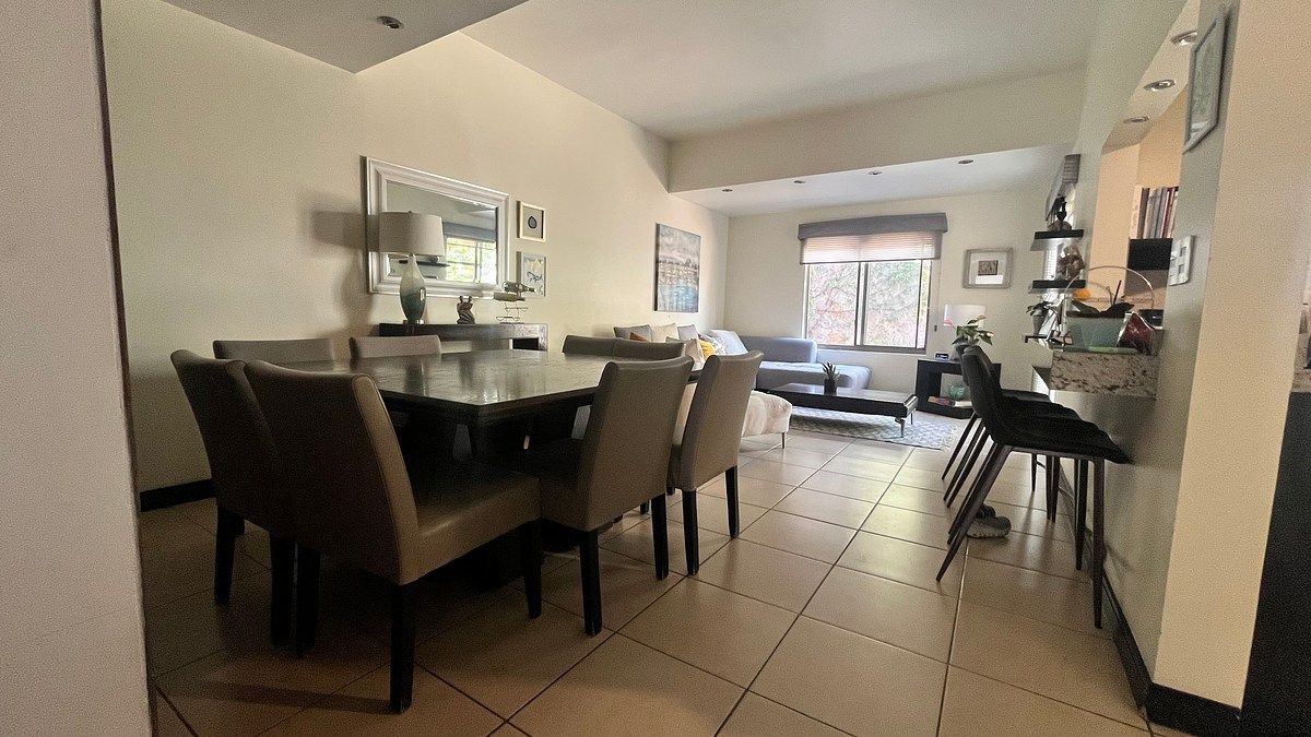 Comedor y sala, photo 3 of 16
