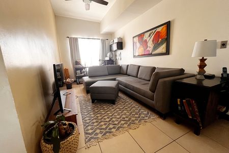 Casa en zona Valles con cuarto de servicio