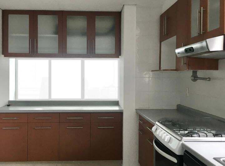 9 de 23: Cocina semi abierta