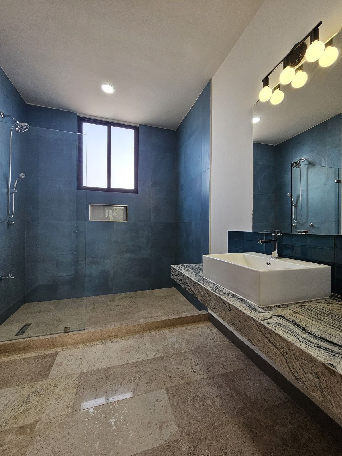 16 de 23: 3º Baño