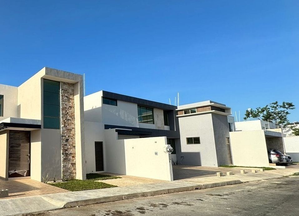 VENTA RESIDENCIA 4 HABITACION CON ALBERCA SAN DIEGO CUTZ CONKAL YUCATAN - foto 1