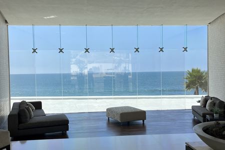 Lujoso departamento en RENTA en Entremar Condominios