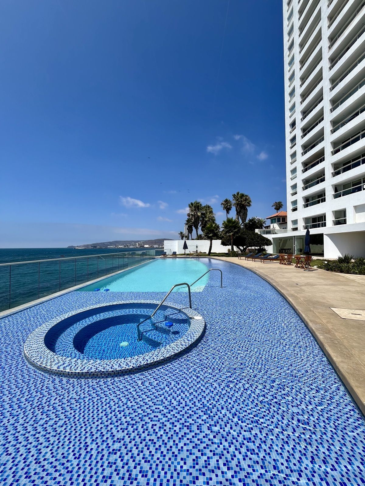 Luxuoso apartamento para ALUGUEL no Entremar Condominios, foto 1 de 18