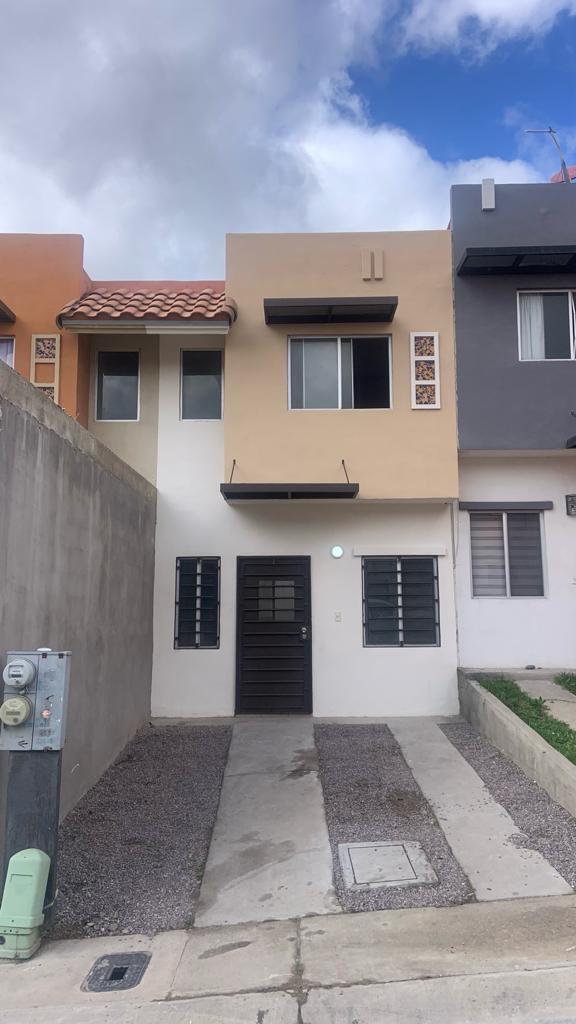 1 de 11: Exterior Frente