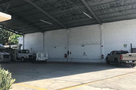 OFFICE with large patio for Rent in San Nicolás.