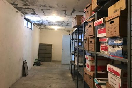 OFFICE with large patio for Rent in San Nicolás.