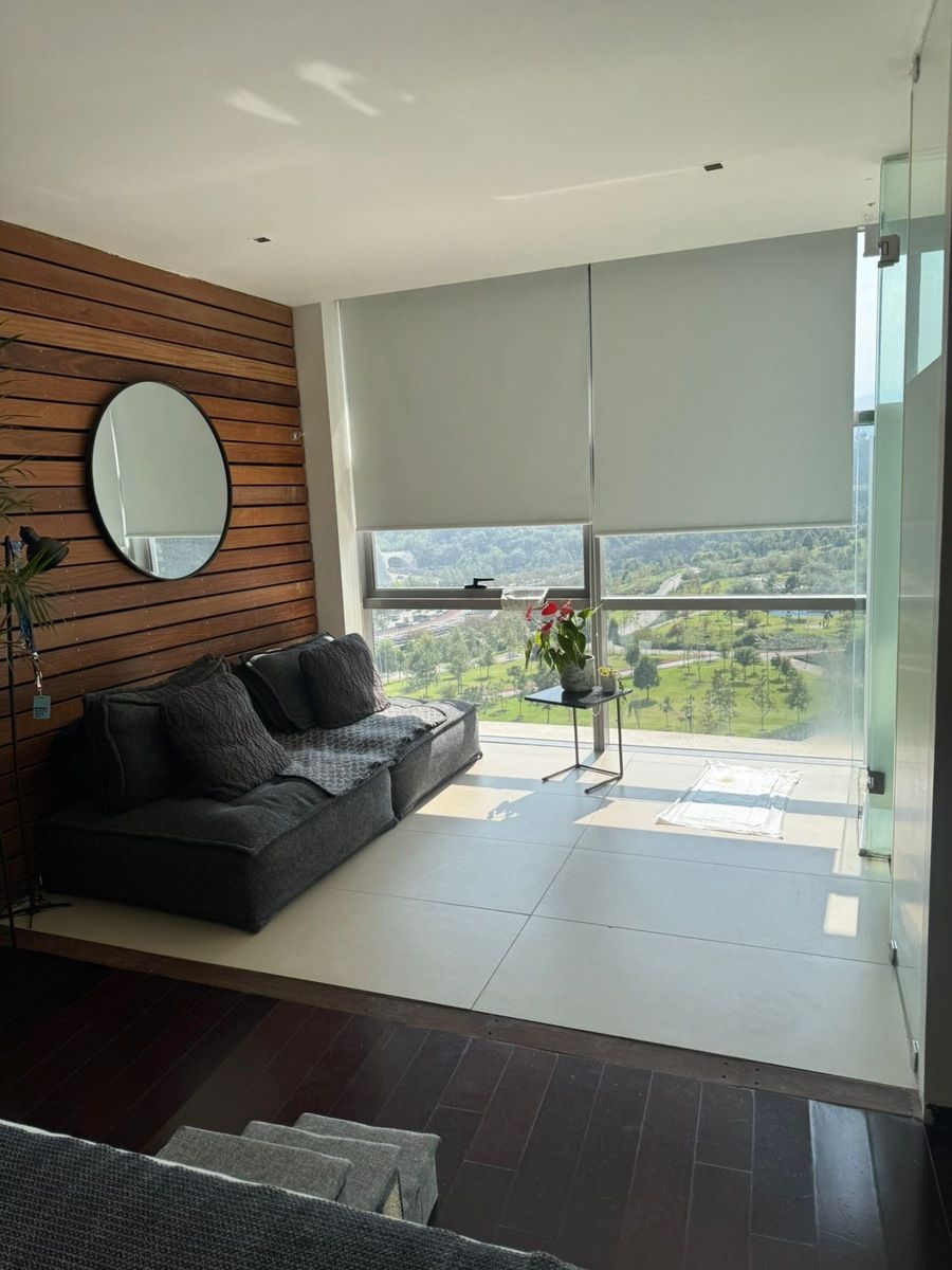 14 of 27: Antesala baño