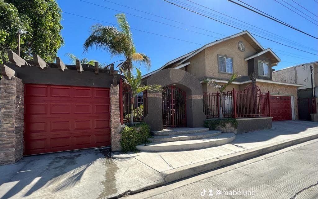 Casa en Jardín Dorado, Tijuana, foto 3 de 24