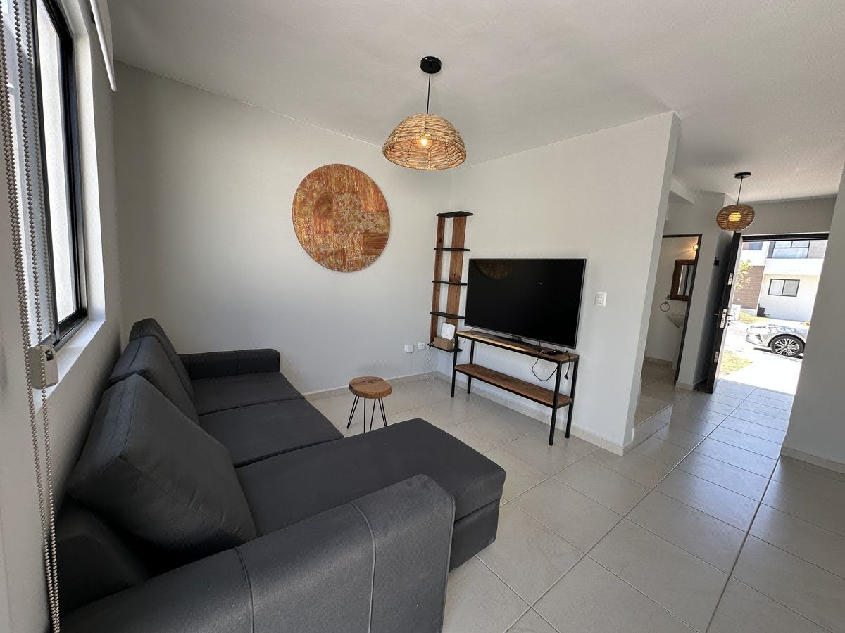 CASA AMUEBLADA Y EQUIPADA EN RENTA ZAKIA, foto 1 de 32