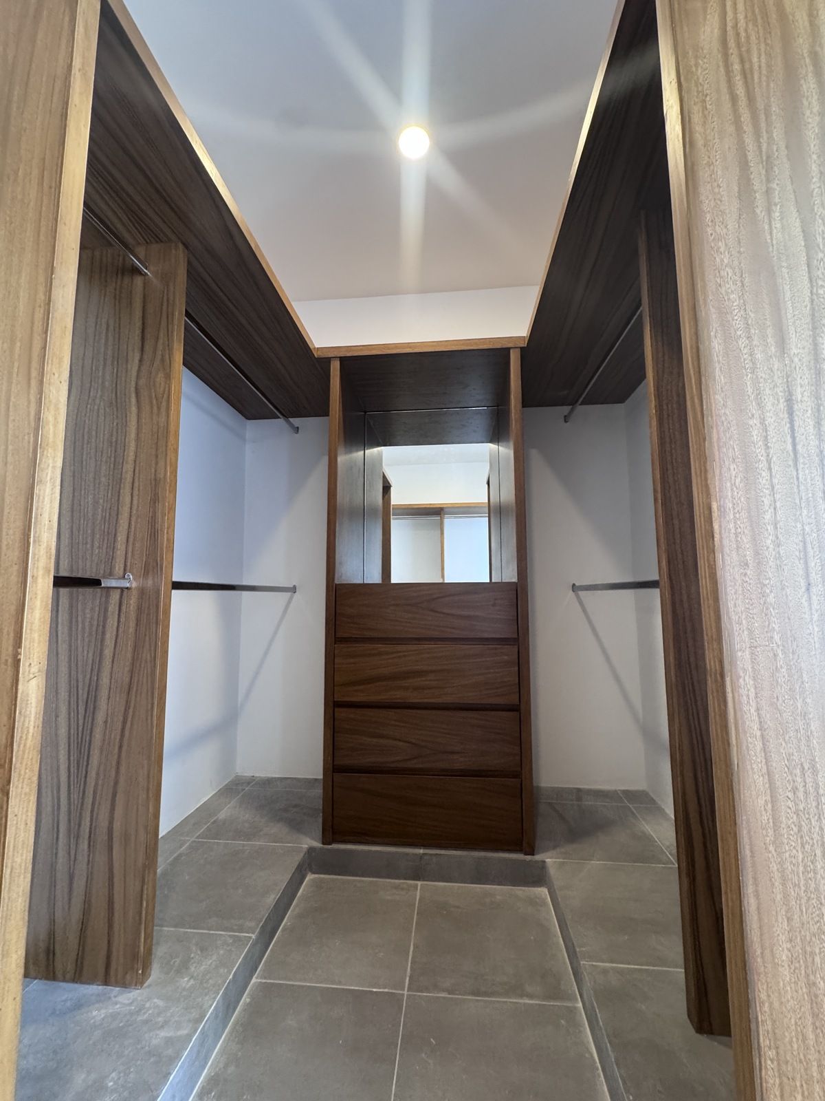17 de 44: Closet rec principal
